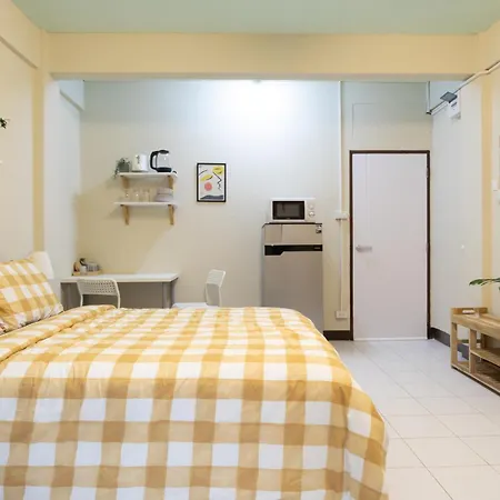 204Hideaway-Local Room With Street Food Only 15 Min Walk To Skytrain Bangkok Exterior photo