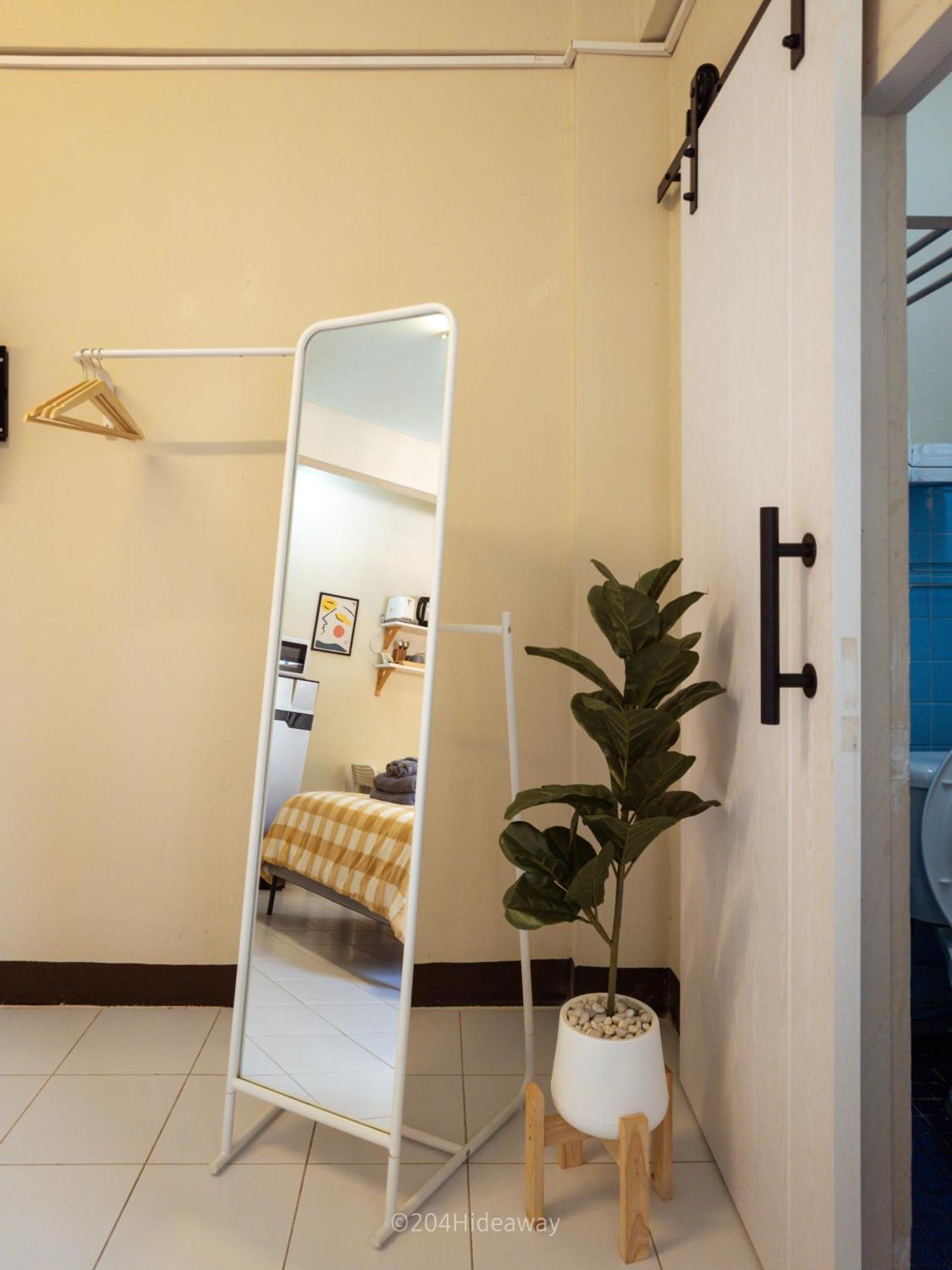 Apartemen 204hideaway-local With Street Food Only 15 Min Walk To Skytrain