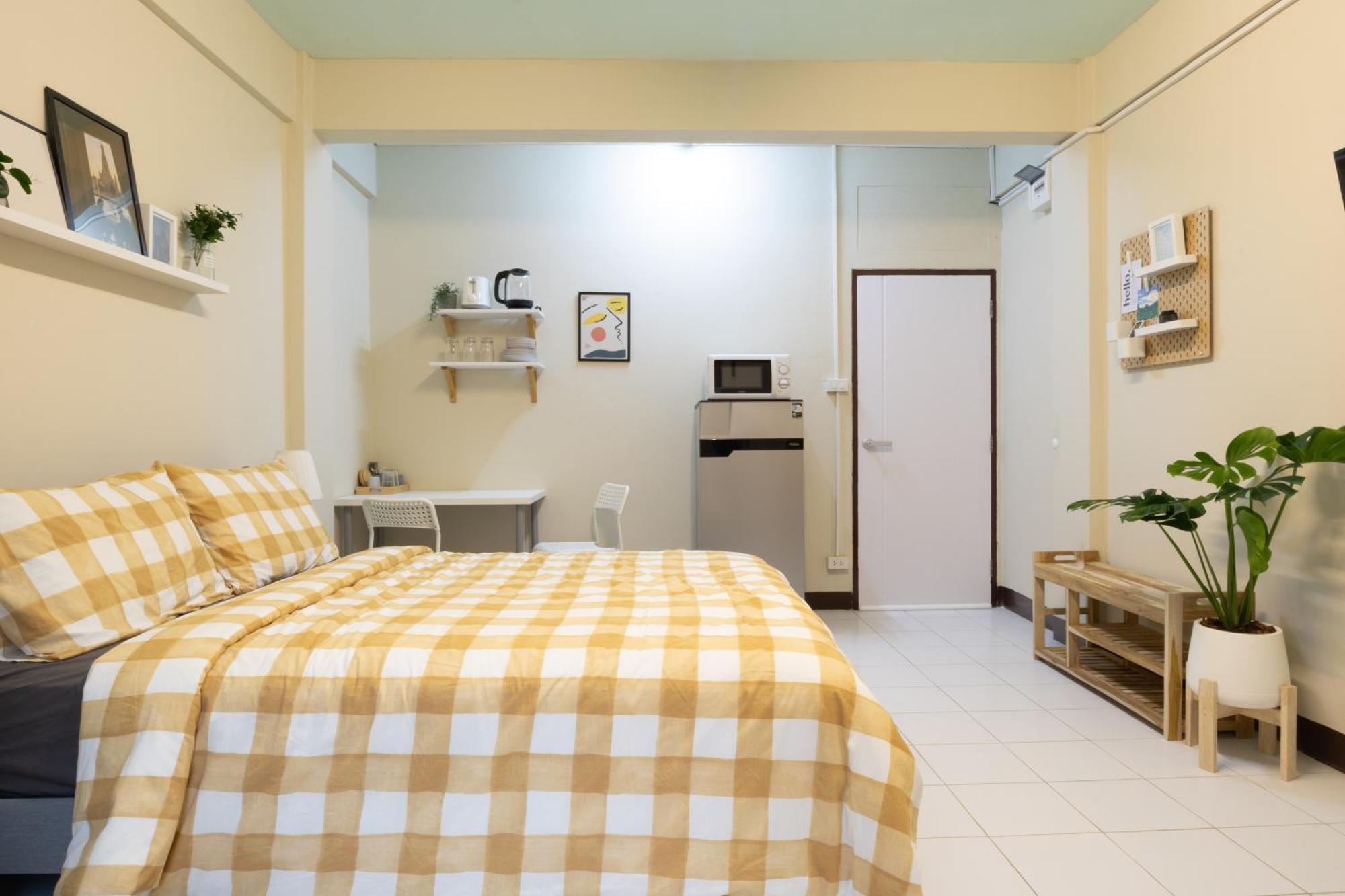 Apartemen 204hideaway-local With Street Food Only 15 Min Walk To Skytrain *